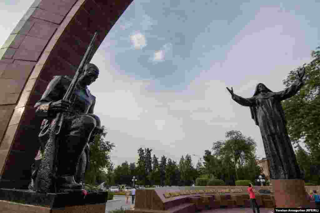 A monument to the victims of World War II in Ashgabat. One of Annagurban's uncles, Annamyrat, was killed in the war as a 23-year-old soldier. The family found his grave only 40 years later, in Belarus.