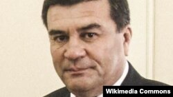 Ботур Эрешов