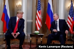 Дональд Трамп і Володимир Путін в Гельсінкі, 16 липня 2018 року