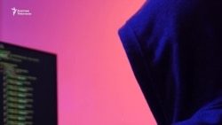 Сизди телефондон ким тыңшайт? 