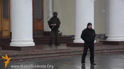 Russian Troops Surround Simferopol Airport