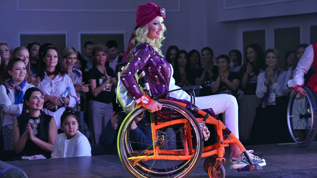 Саша Грей порно орысша аудармасымен ВКонтакте желісіндегі UFO порно