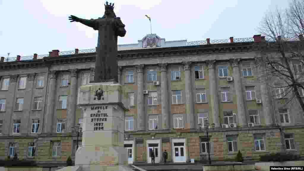Ștefan cel Mare reamintindu-le membrilor Consiliului municipal direcția spre Europa