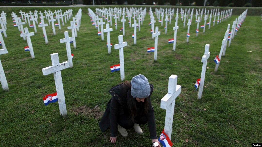 Memorijalno groblje u Vukovaru