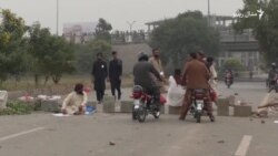 د اسیې بي بي سپینولو پرضد د مذهبي ډلو احتجاج