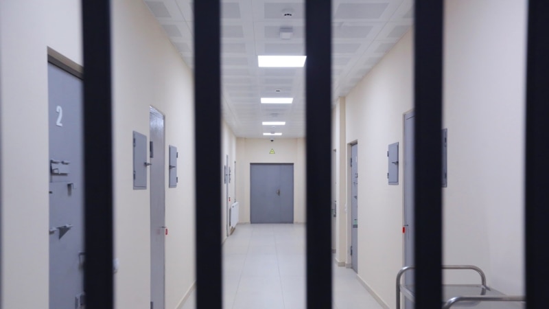 სიშიშვლე, უხერხულობა და ხათაბალად ქცეული მენსტრუაცია - ქალები იზოლატორებში