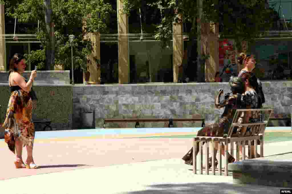 Zəngin və səfil Bakı #24