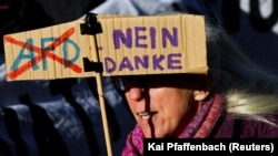 Protest protiv desničarske stranke Alternativa za Njemačku (AfD) u Neu-Isenburg, 1. februara 2025. 