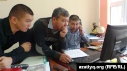 Представители профсоюзов предприятий, подведомственных компании "Озенмунайгаз". Жанаозен, 6 декабря 2013 года.