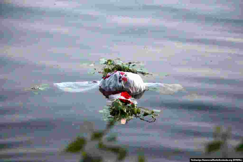 The effigy of Morena floats in the river.&nbsp;