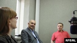 Tamara Carauș, Victor Stepaniuc, Igor Cașu în studioul Europei Libere