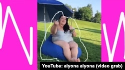 Украинская рэп-исполнительница Alyona Alyona (Алена Савраненко) 
