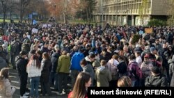 Протест во Нови Сад, Србија „Мислам, затоа блокирам“