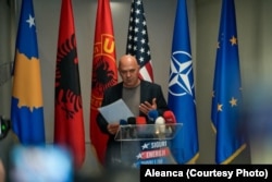 Ardian Gjini gjatë konferencës për media më 6 gusht