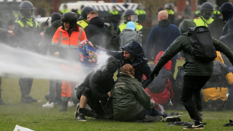 Olanda: noi proteste violente împotriva măsurilor de carantină