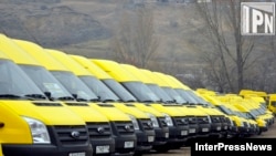 Около 600 водителей «маршруток» сегодня решили устроить забастовку. Сами водители объясняют это тем, что администрация компании «Тбилисский микроавтобус» относится к ним пренебрежительно и даже проявляет агрессию