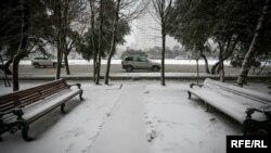 Bakıda qar