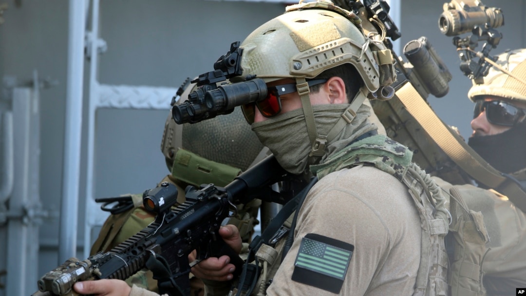 Armata SUA ar putea trimite câteva zeci de militari de elită din trupele SEAL în România. Aceștia vor participa la activități comune cu Forțele pentru Operații Speciale ale Armatei Române, dar și cu cele ale Ucrainei.