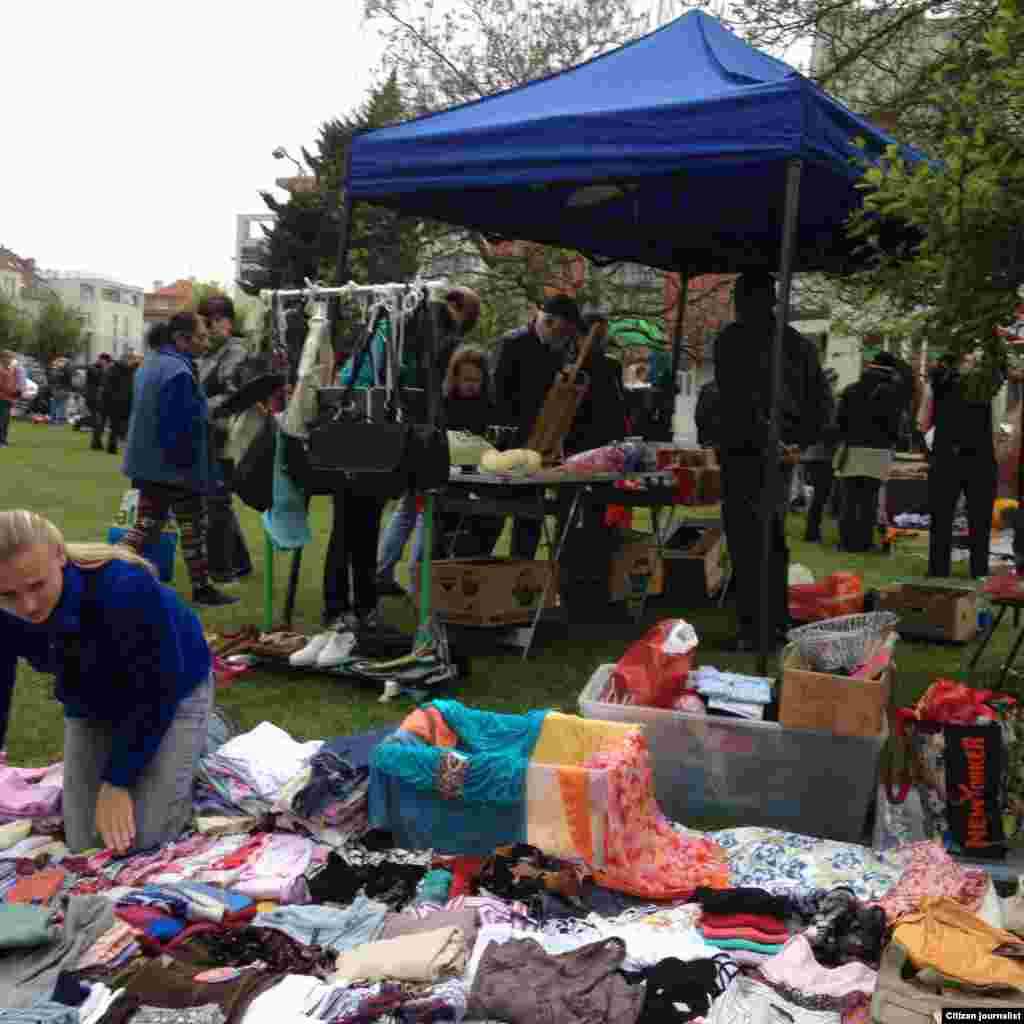 Лелийна хIуманаш юхкуш базар хIоьттина ПрахIина уллехь йолчу Розтоки (Roztoky) - гIалахь