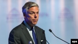 Jon Huntsman, i emëruar i Shtëpisë së Bardhë për ambasador të ardhshëm të Shteteve të Bashkuara në Rusi. 