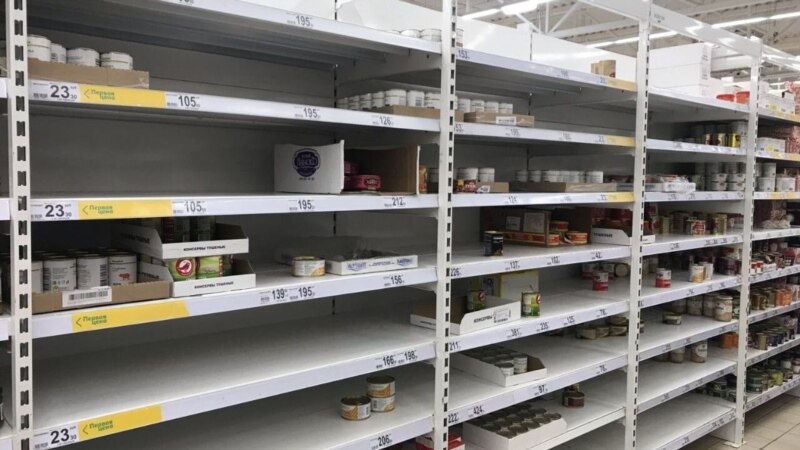 На Юге России ввели ограничение на продажу продуктов в одни руки