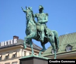 Памятник королю Швеции Карлу XIV Юхану (маршалу Франции Жану-Батисту Бернадоту) в центре Стокгольма