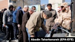 The Revolutionary Guard distributing disinfectants for free in an effort to halt the spread of coronavirus in Tehran. March 5, 2020