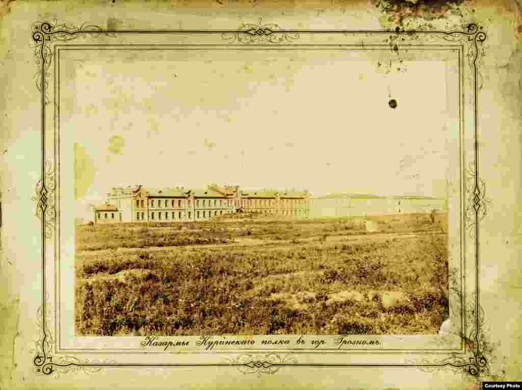 Куринан полкан Соьлж-ГIалара казармаш