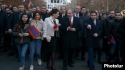 Armenia - Prime Minister Nikol Pashinian leads a demonstration on the 11th anniversary of deadly post-election violence in Yerevan, March 1, 2019.