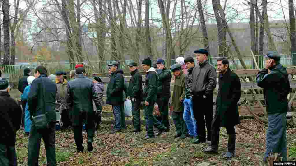 Рамазан мәчетендә гаеттән соң корбан чалу башланды