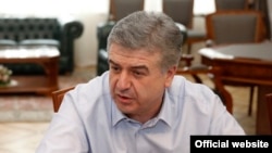 Премьер-министр Армении Карен Карапетян (архив)