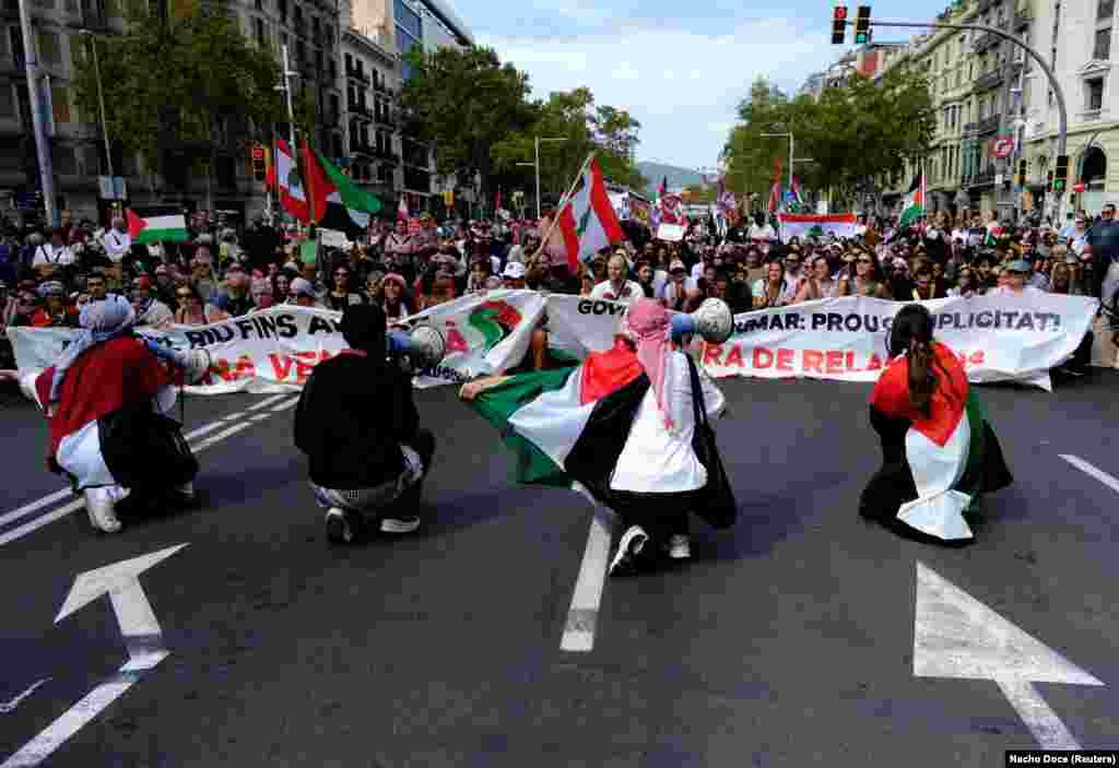 Performans i skup u znak podrške Palestini u Barseloni, Španija, 6. oktobar 2024.