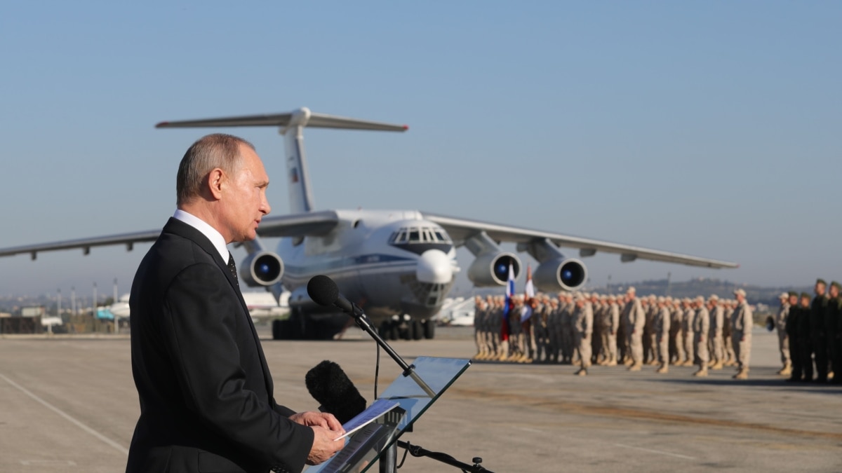 Володимир Путін втретє оголошує про виведення російських військ із Сирії, авіабаза Хмеймім, 11 грудня 2017 року