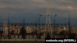 Высакавольтныя лініі паблізу Менску. Ілюстрацыйнае фота