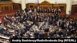 Опозиція блокує парламентську трибуну, Київ, 12 грудня 2012 року