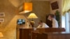 «Лише для позитивних» – у Празі запрацював готель для хворих на COVID-19
