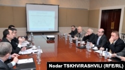 Сегодня президент Нацбанка Георгий Кадагидзе пригласил к себе ведущих экономистов Грузии, чтобы оценить меры, предпринятые против инфляции