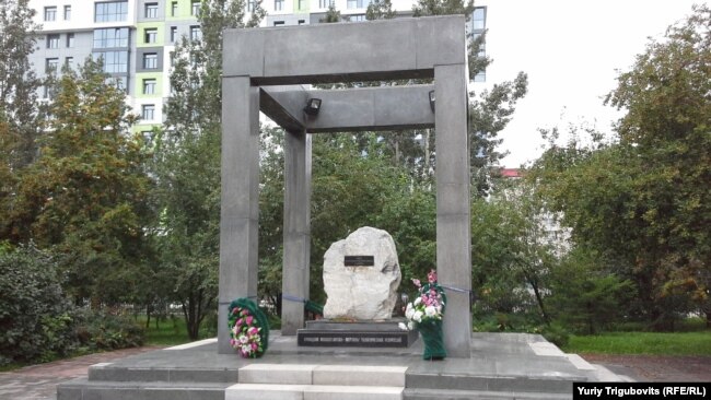 Памятник репрессированным в Новосибирске