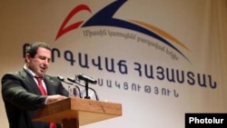 Лидер партии «Процветающая Армения» Гагик Царукян (архив)