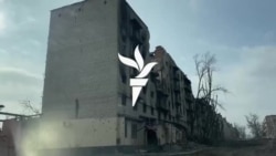 Túlélni Sziverszket: élet az orosz támadás alatt álló ukrán frontvárosban