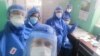 Директорите на няколко от най-големите болници призоваха хората да си останат вкъщи, за да може здравната система да понесе наплива на пациенти по време на пика на заразата