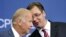 U.S. President Joe Biden (left) and Serbian Prime Minister Aleksandar Vucic have already met each other several times in the past. (file photo)