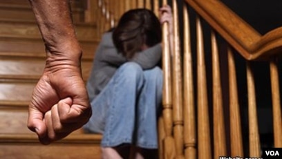 Tualetda bosh porno video Taytlar ostida paypoq kiygan qizning fotosurati