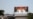 "Çlirimtarë - sillini në shtëpi", shkruan në një bilbord të vendosur në qendër të Prishtinës, teksa kanë mbetur më pak se 24 orë deri në shpalljen e aktgjykimit ndaj ish-eprorëve të Ushtrisë Çlirimtare të Kosovës, Hashim Thaçi, Kadri Veseli, Jakup Krasniqi dhe Rexhep Selimi, të cilët akuzohen për krime lufte dhe krime kundër njerëzimit nga Gjykata Speciale e Kosovës në Hagë.