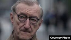 Julian Barnes