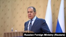 Sergei Lavrov spune că Rusia dorește ca normalizarea relațiilor cu SUA să se bazeze pe acțiuni clare, nu pe vorbe.