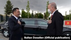 Садыр Жапаров жана Режеп Тайып Эрдоган. Анкара, 9-июнь, 2021-жыл.