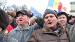 Thousands Join Moldova Protests