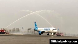Самолет Airbus-320 Neo авиакомпании Jazeera Airways в Оше. 28 октября 2019 года.