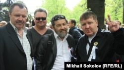 Сергей Мохнаткин во время "Прогулки писателей" в Москве в мае 2012 года
